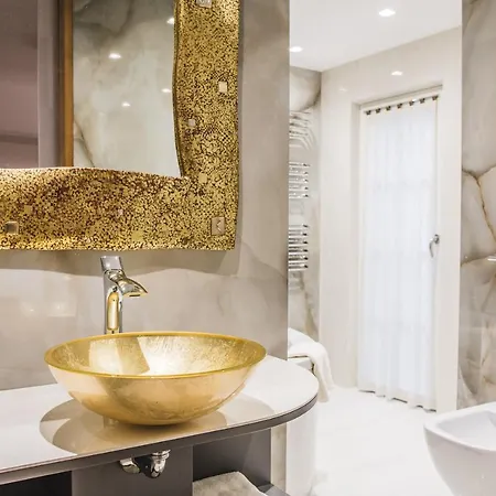 Venezia Luxury 아파트 오르띠세이